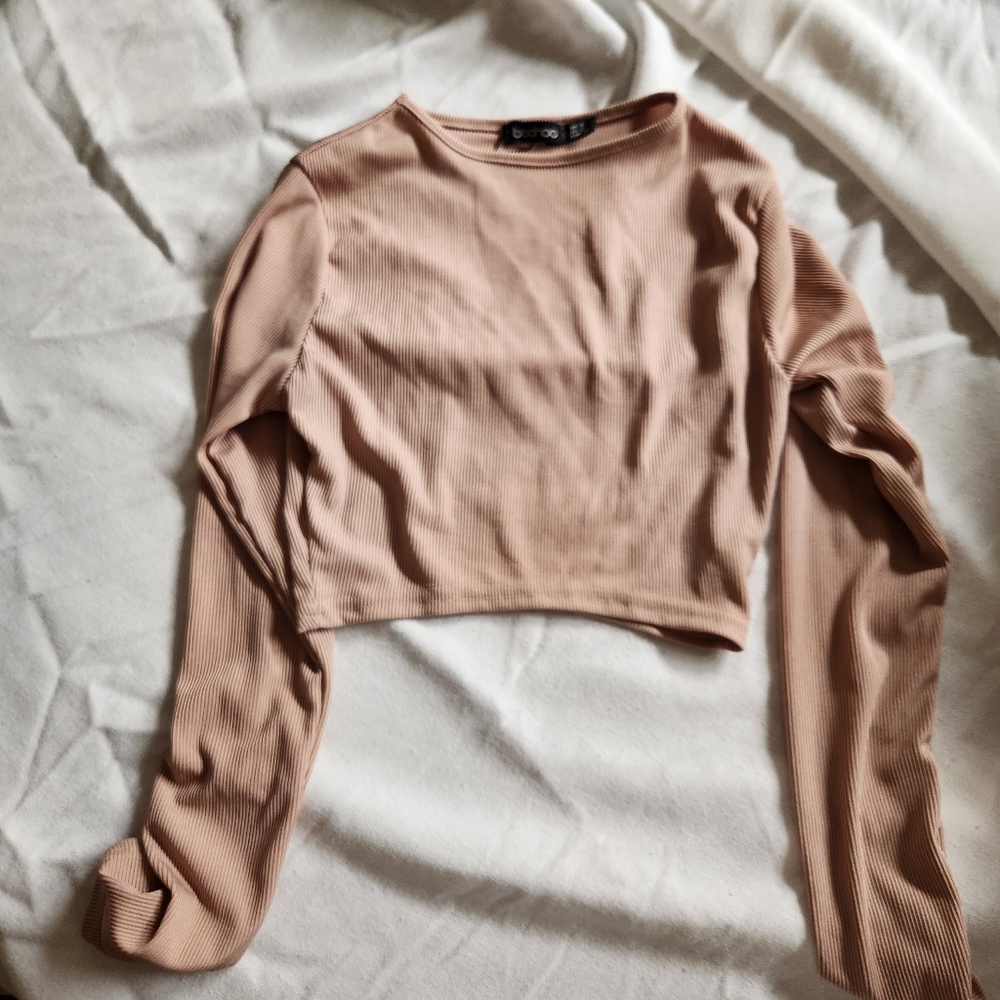 Boohoo Nude Ribbed Long Sleeve Crop Top S | Minimalist Neutral Fall Layer - Picture 3 of 4